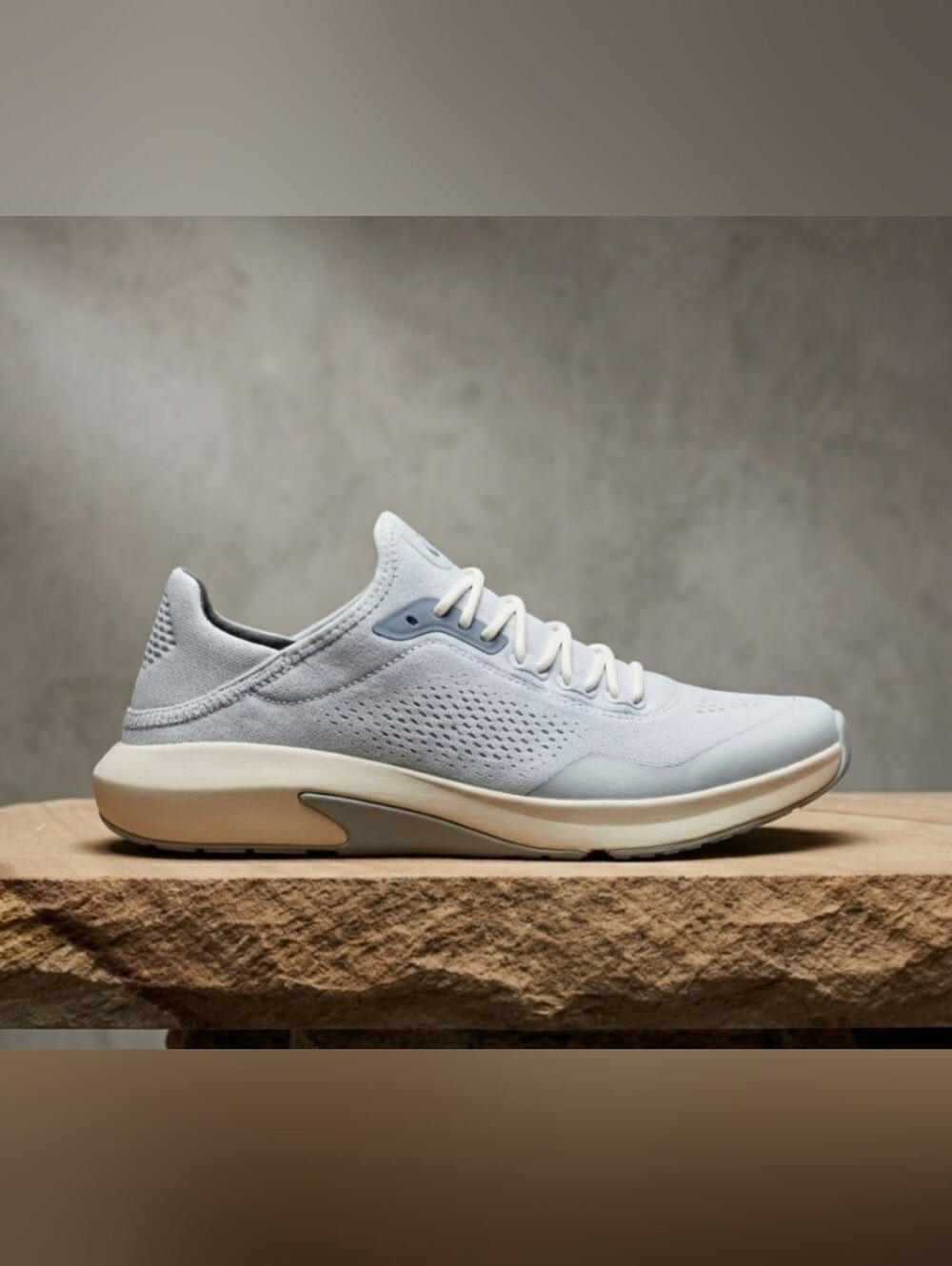 NEW! Olukai Kaholo Light Gray Athletic Sneaker Sz 10.5